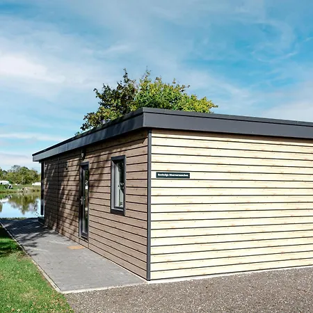 Friesensee Camping Und Ferienpark Wittmund Exterior foto